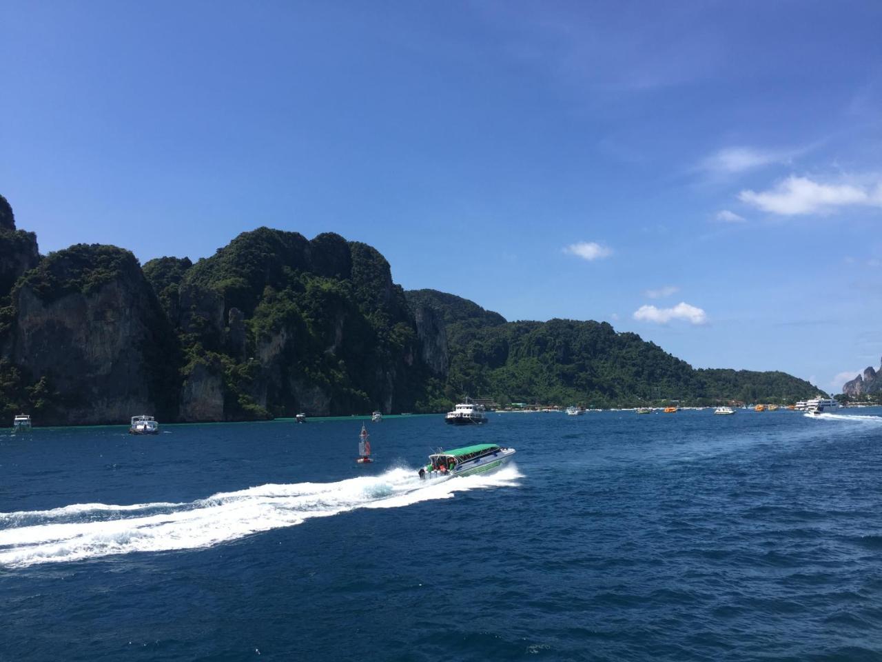 Phi Phi Sea&Hill Resort Esterno foto